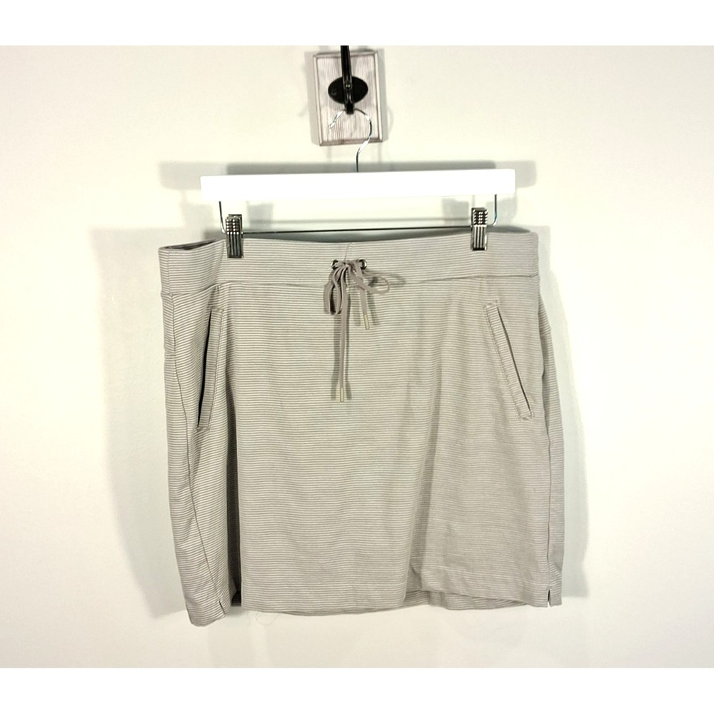 Athleta Light Gray Striped Athletic Skort